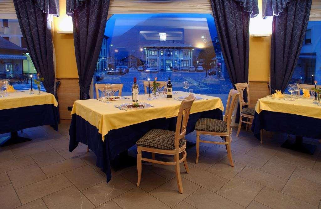 Hotel Bernina Tirano Restaurant photo